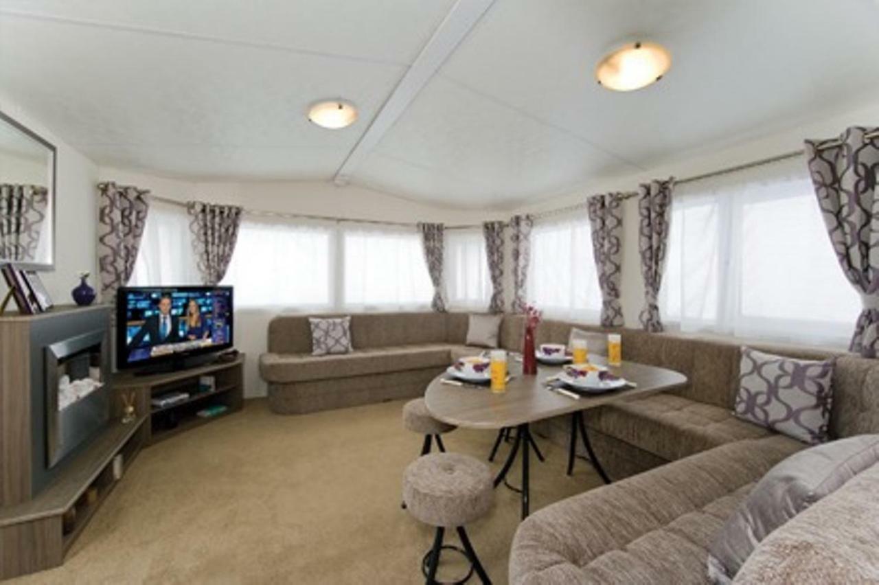 Caravans Tattershall Lakes Villa ภายนอก รูปภาพ